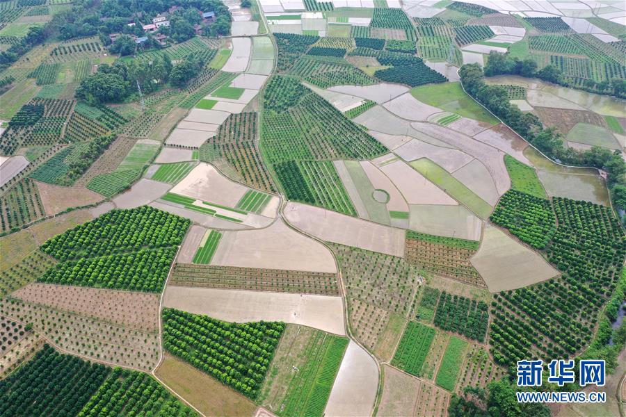 （壮丽70年·奋斗新时代——再走长征路）（2）红军当年经过地 山川今日格外美