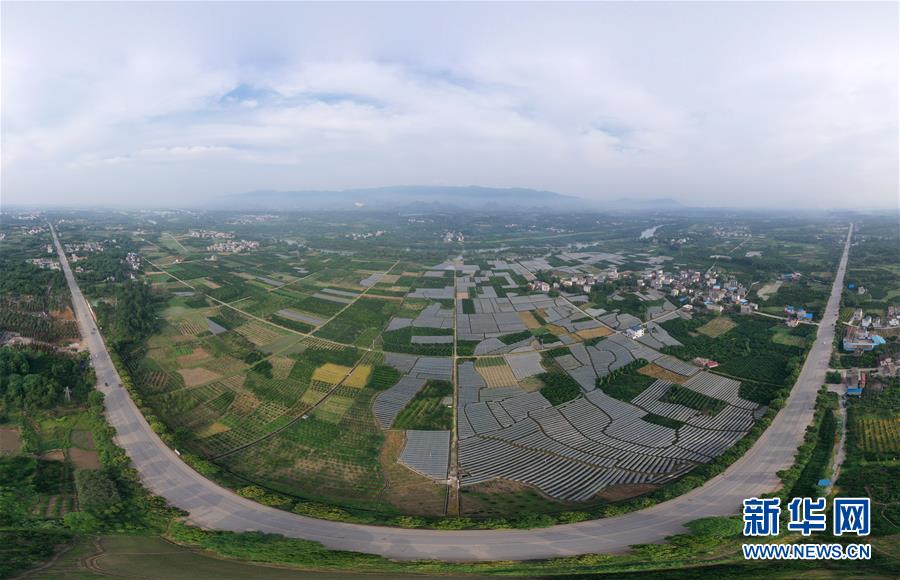 （壮丽70年·奋斗新时代——再走长征路）（3）红军当年经过地 山川今日格外美