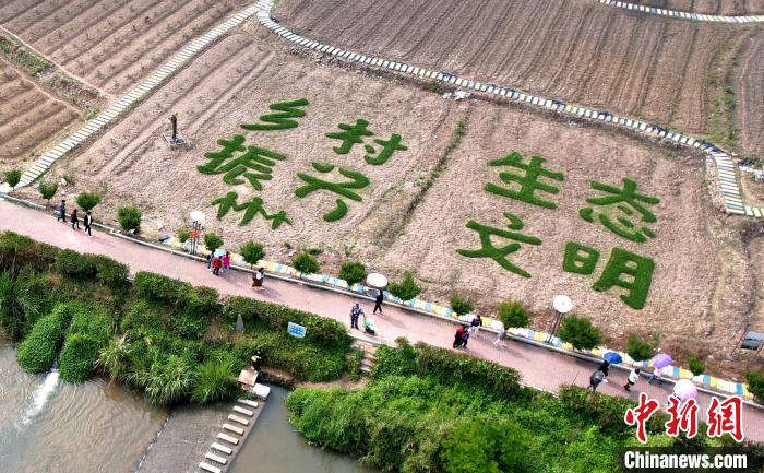 “五一”假期：福州乡村田园引游人